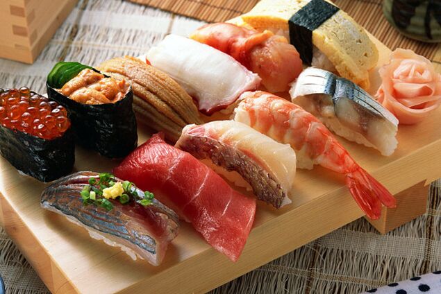 sushi alang sa pagkaon sa Hapon